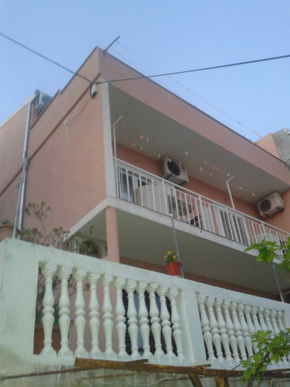 Apartments Alissa Хвар Стая снимка