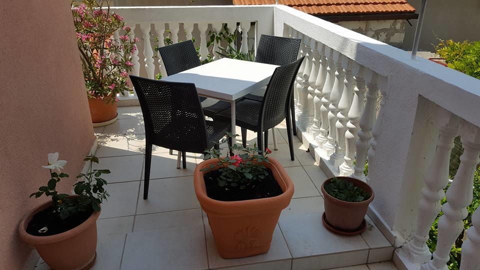 Apartments Alissa Хвар Екстериор снимка
